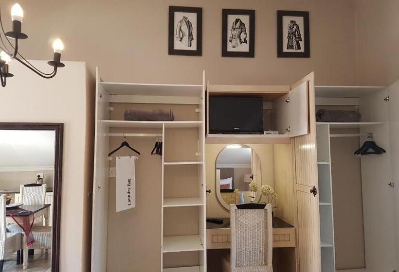 Pension Chateau Vue Guesthouse