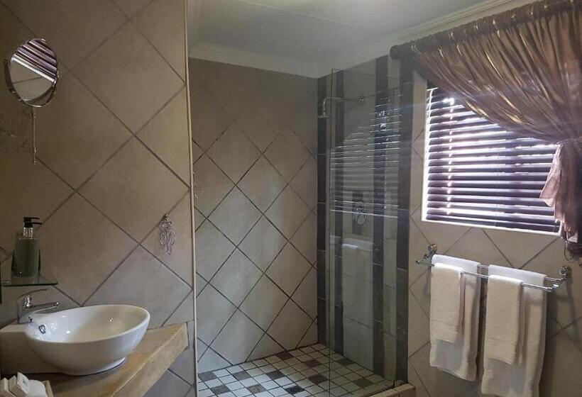 Pension Chateau Vue Guesthouse