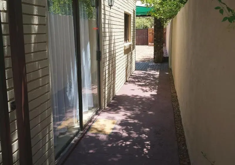 ペンション Mckala Guesthouse