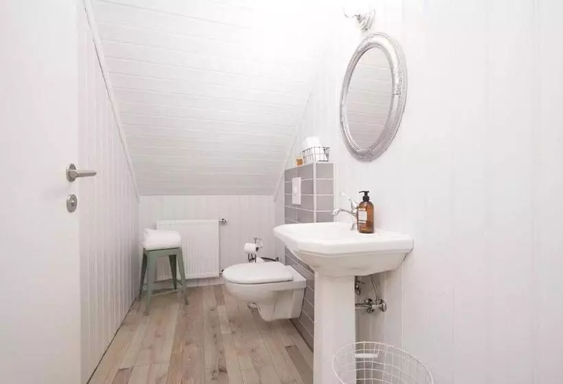 پانسیون Skyr Guesthouse