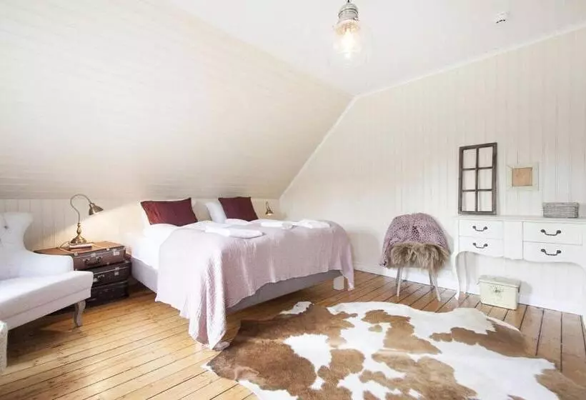 پانسیون Skyr Guesthouse
