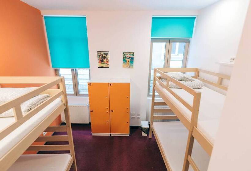 Pura Vida Sky Bar & Hostel