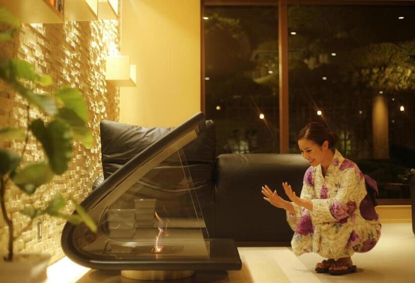 Ryokan Yuraku Kinosaki Spa & Gardens