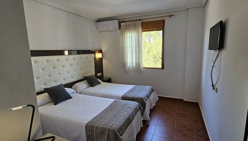 호스텔 El Jardin De Las Eras