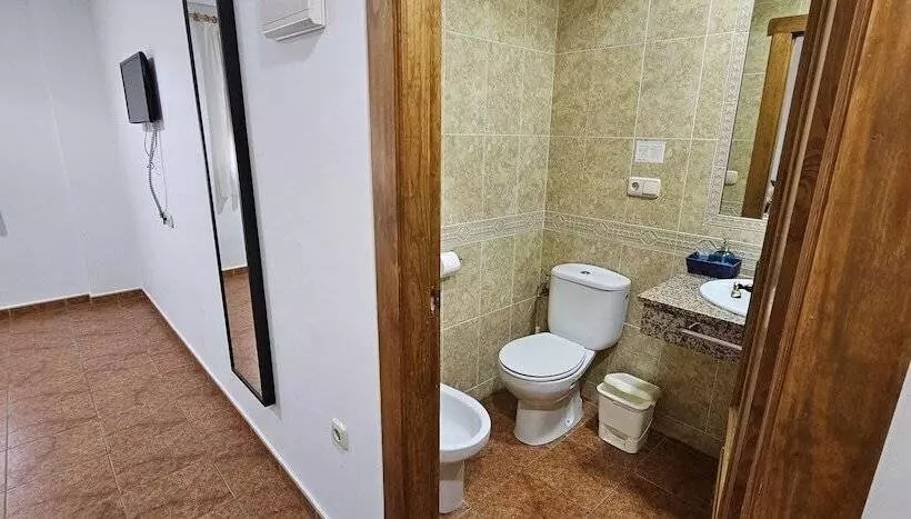 ユースホステル El Jardin De Las Eras