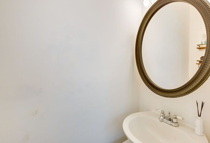 Atlantic City Home ~ 2 Mi To Ocean Casino Resort!