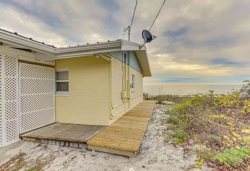 Beachfront Alligator Point Retreat: Steps To Sand!