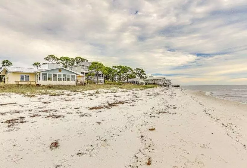 Beachfront Alligator Point Retreat: Steps To Sand!