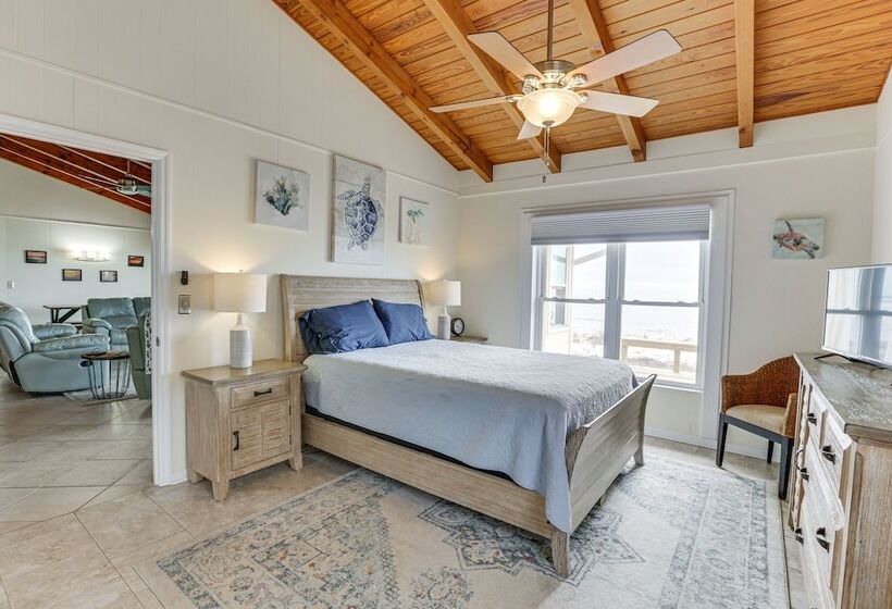 Beachfront Alligator Point Retreat: Steps To Sand!