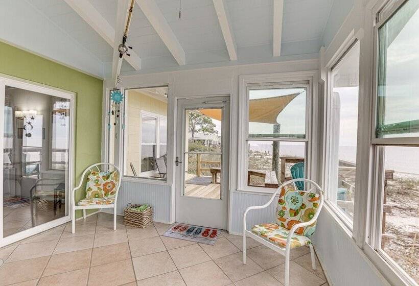 Beachfront Alligator Point Retreat: Steps To Sand!