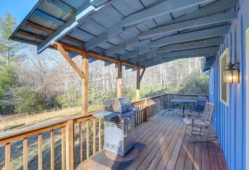 Burnsville Cabin W/ Deck & Trails   Dog Friendly!