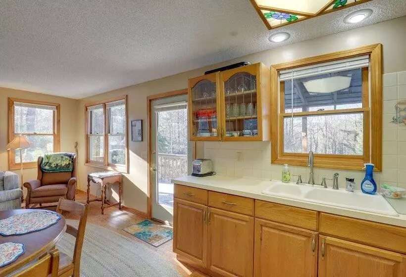 Burnsville Cabin W/ Deck & Trails   Dog Friendly!