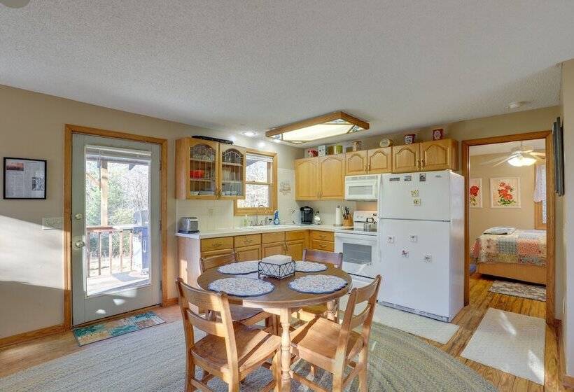 Burnsville Cabin W/ Deck & Trails   Dog Friendly!