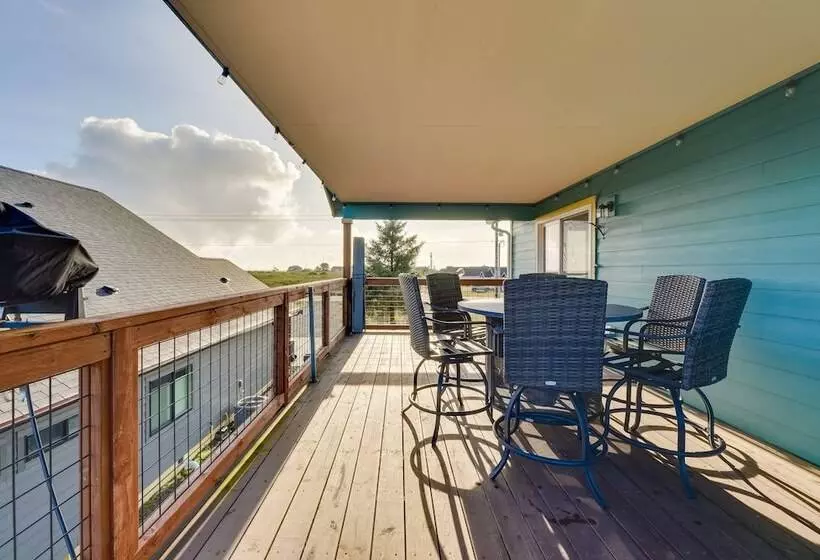 Canal Front Home In Ocean Shores W/ Dock & Views!