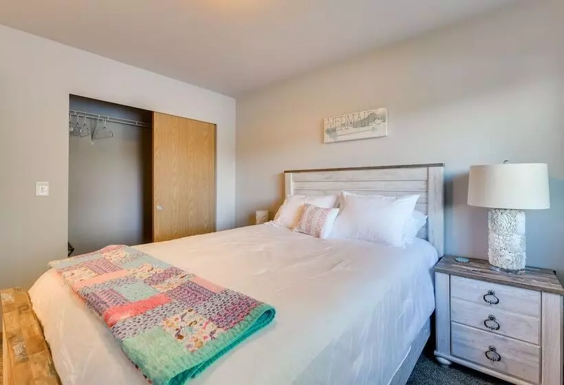 Canal Front Home In Ocean Shores W/ Dock & Views!