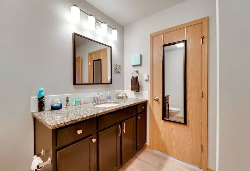 Canal Front Home In Ocean Shores W/ Dock & Views!