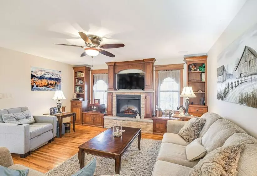 Charming Manchester Retreat W/ Patio & Fireplace!