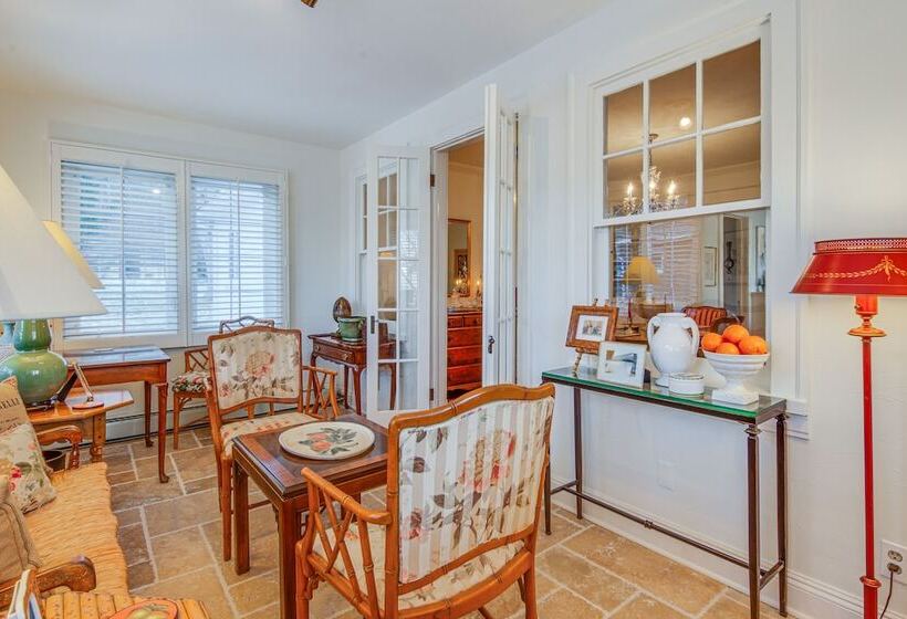 Charming & Spacious Olean Home W/ 2 Fireplaces