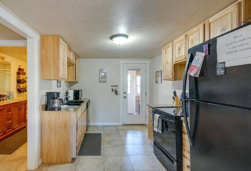 Downtown Del Norte Home Near Hiking & Fishing!