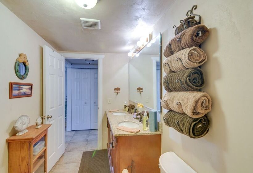 Downtown Del Norte Home Near Hiking & Fishing!