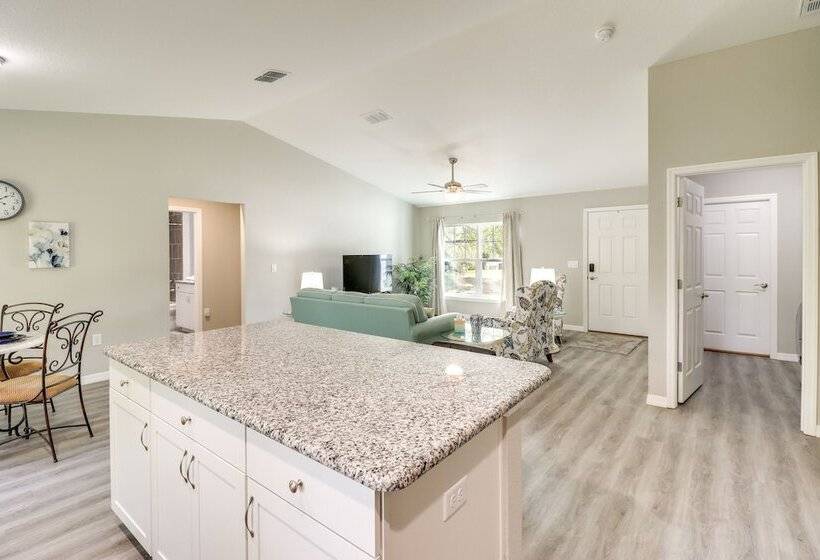 3 Mi To Rainbow Springs: Home W/ Yard In Dunnellon