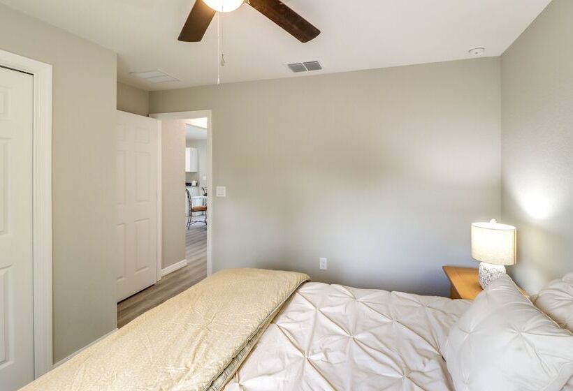 3 Mi To Rainbow Springs: Home W/ Yard In Dunnellon