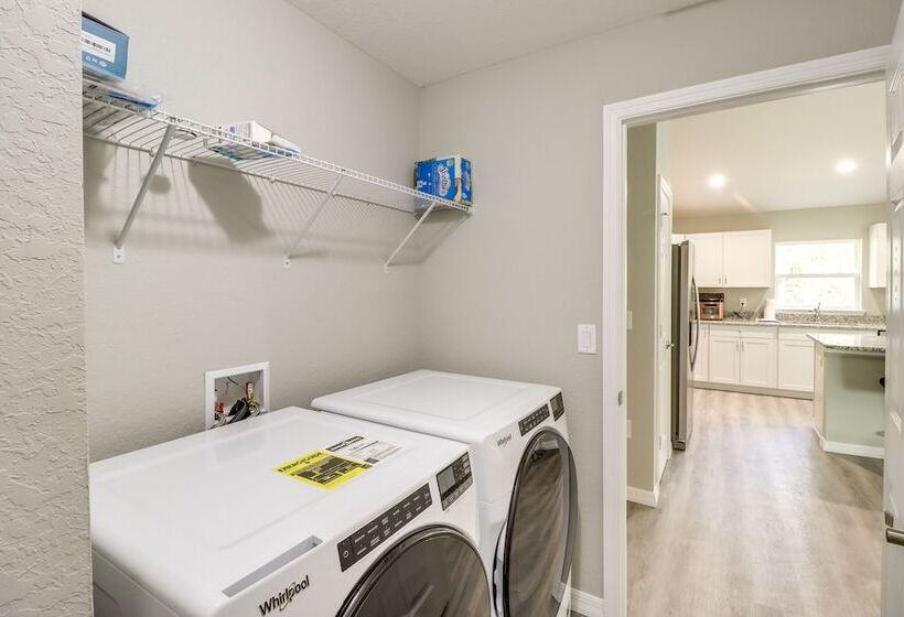 3 Mi To Rainbow Springs: Home W/ Yard In Dunnellon