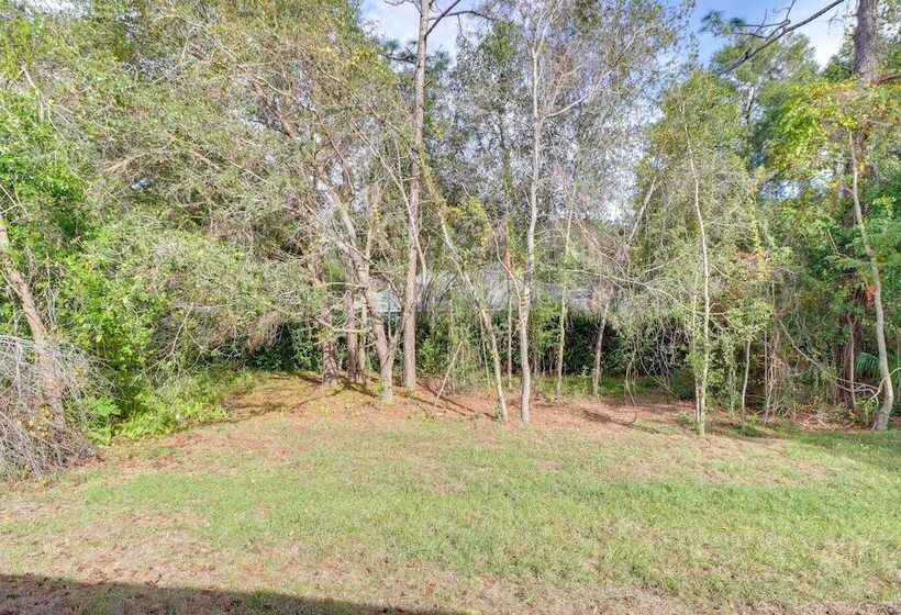 3 Mi To Rainbow Springs: Home W/ Yard In Dunnellon
