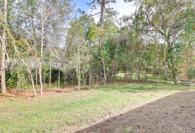 3 Mi To Rainbow Springs: Home W/ Yard In Dunnellon