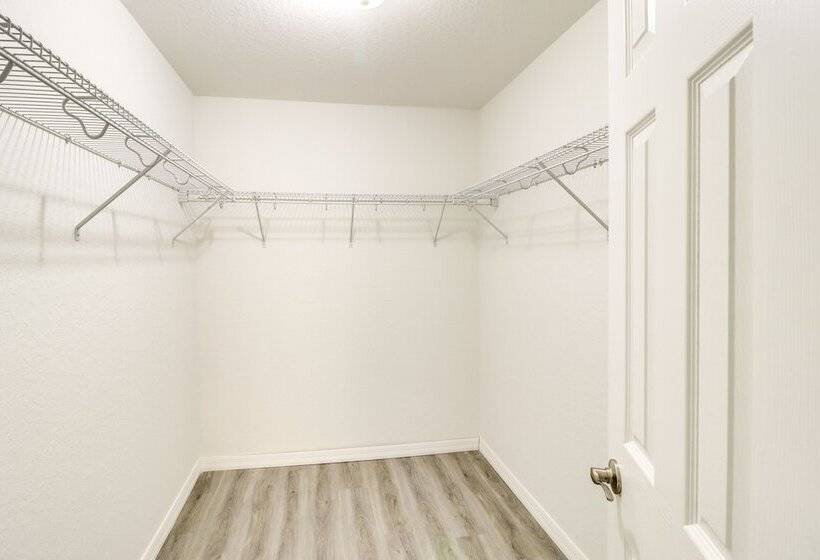 3 Mi To Rainbow Springs: Home W/ Yard In Dunnellon