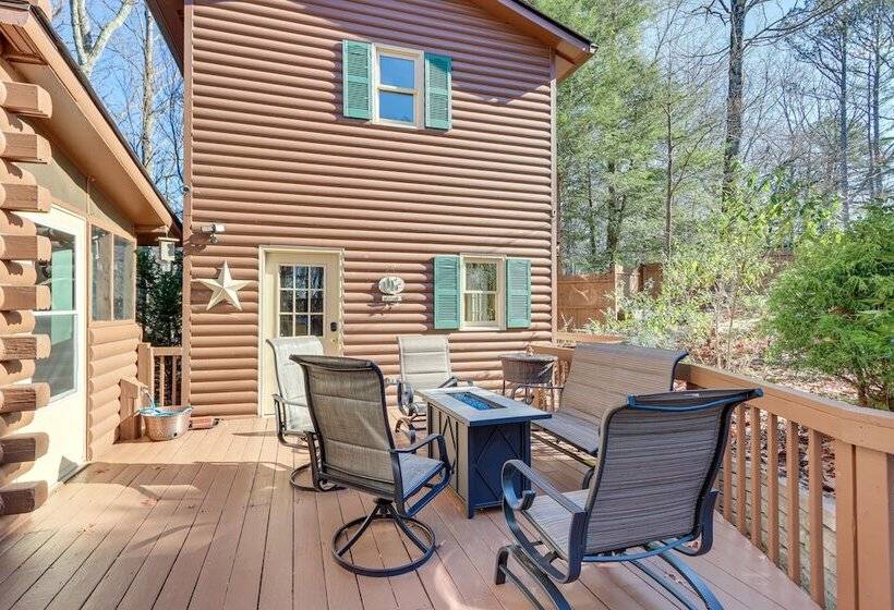 Family Friendly Ellijay Cabin W/ Studio & Mtn View