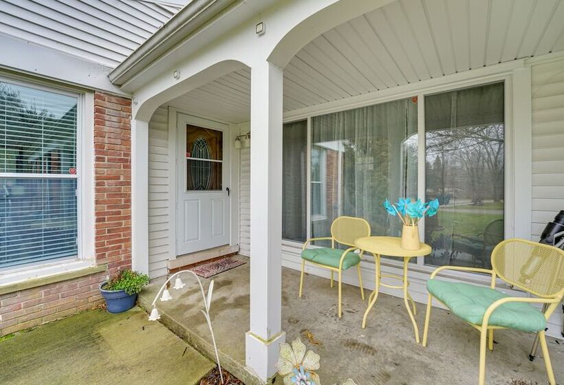 Family Friendly Bloomfield Hills Home W/ Patio!