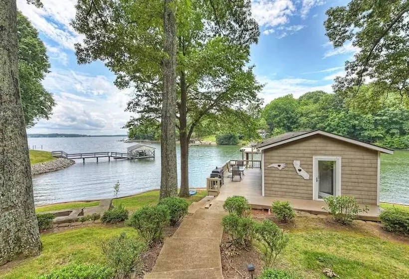 Family Lake House Retreat By Avantstay Sleeps 28