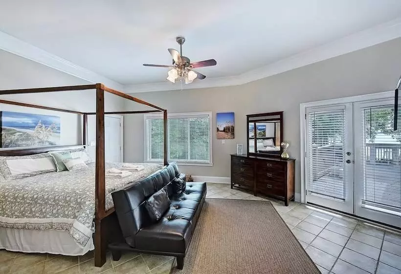 Family Lake House Retreat By Avantstay Sleeps 28