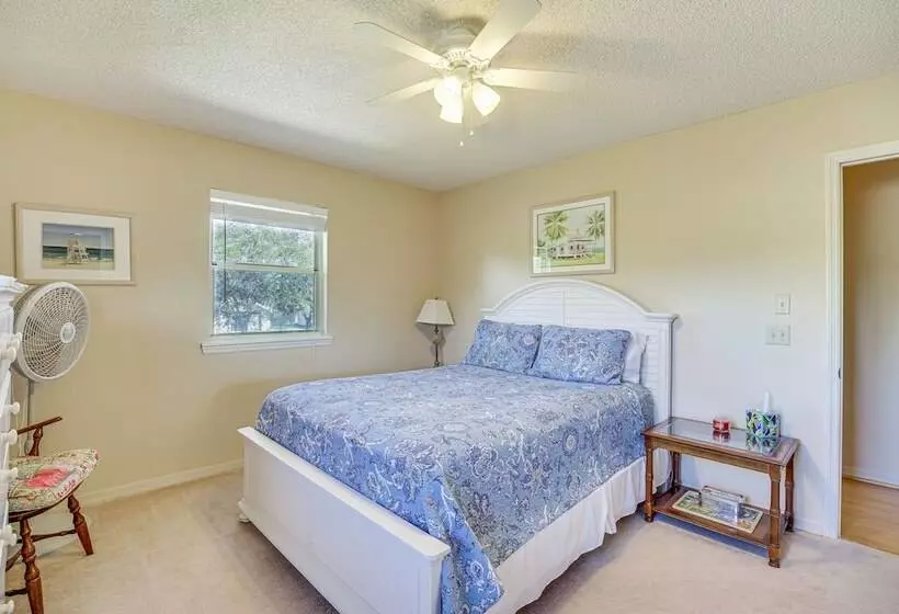 Sebastian Home W/ Large Deck Near Golfing & Beach