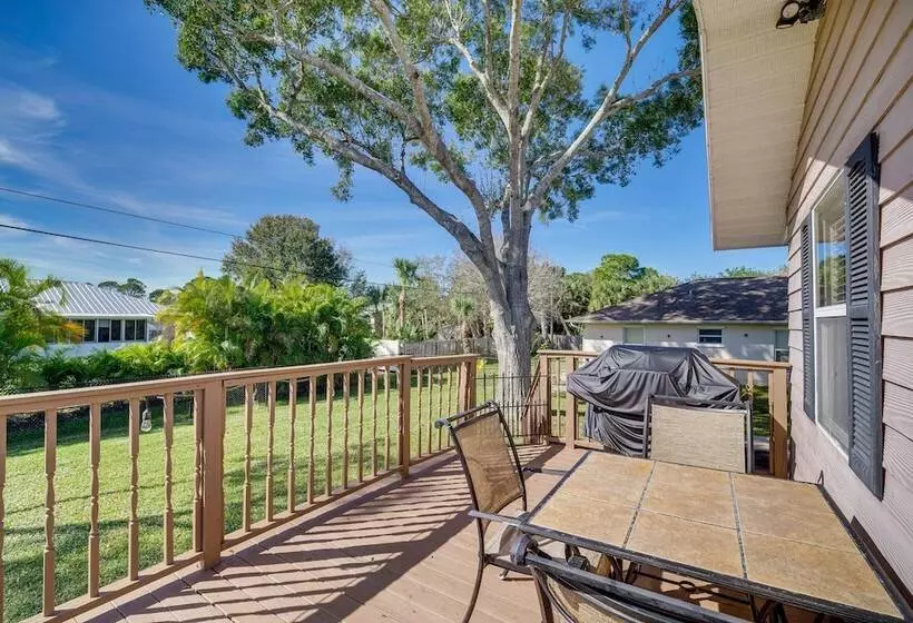 Sebastian Home W/ Large Deck Near Golfing & Beach
