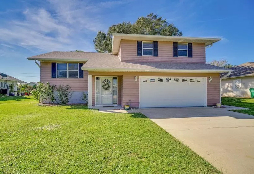 Sebastian Home W/ Large Deck Near Golfing & Beach