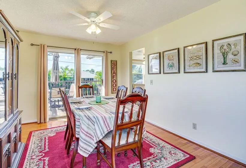 Sebastian Home W/ Large Deck Near Golfing & Beach
