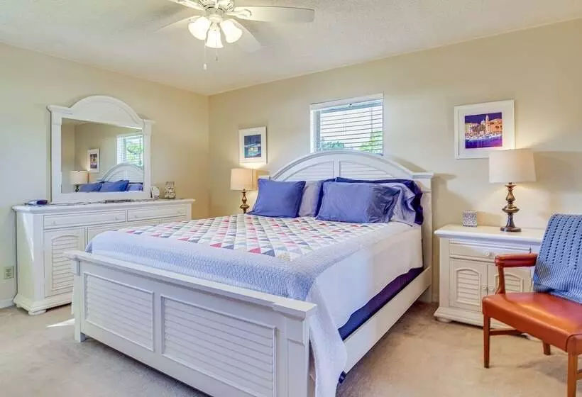 Sebastian Home W/ Large Deck Near Golfing & Beach