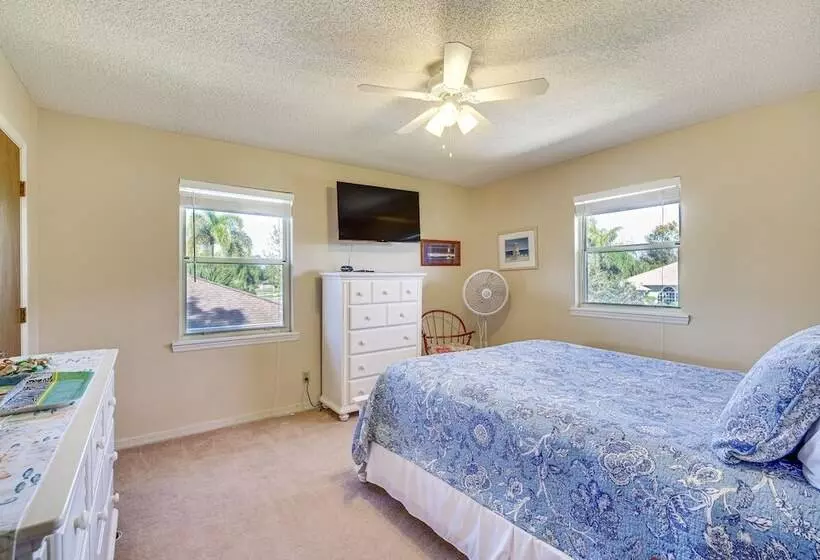 Sebastian Home W/ Large Deck Near Golfing & Beach