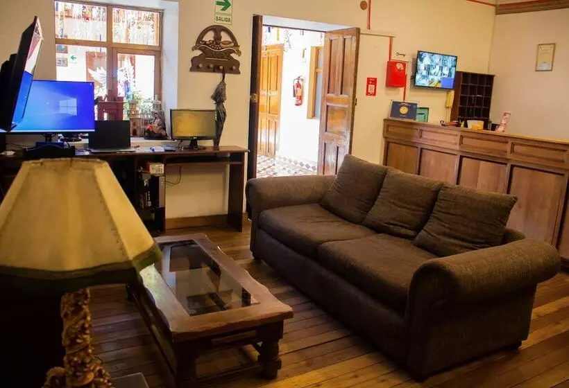 هتل Casa Bonita Colonial