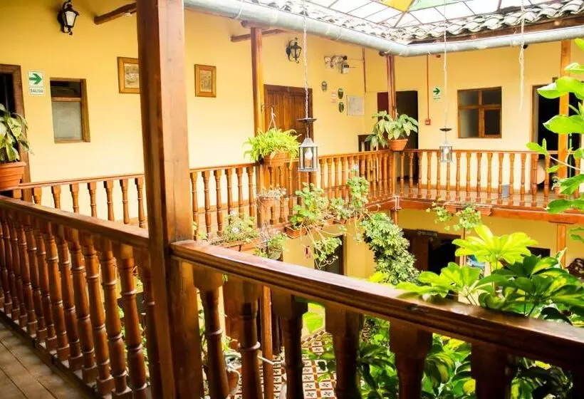 هتل Casa Bonita Colonial