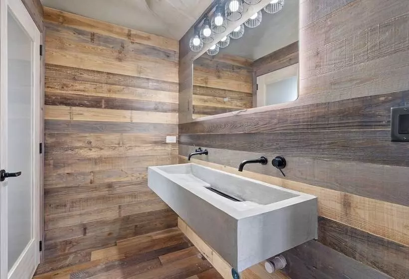 Hotelli Outdoorsy Hill Country