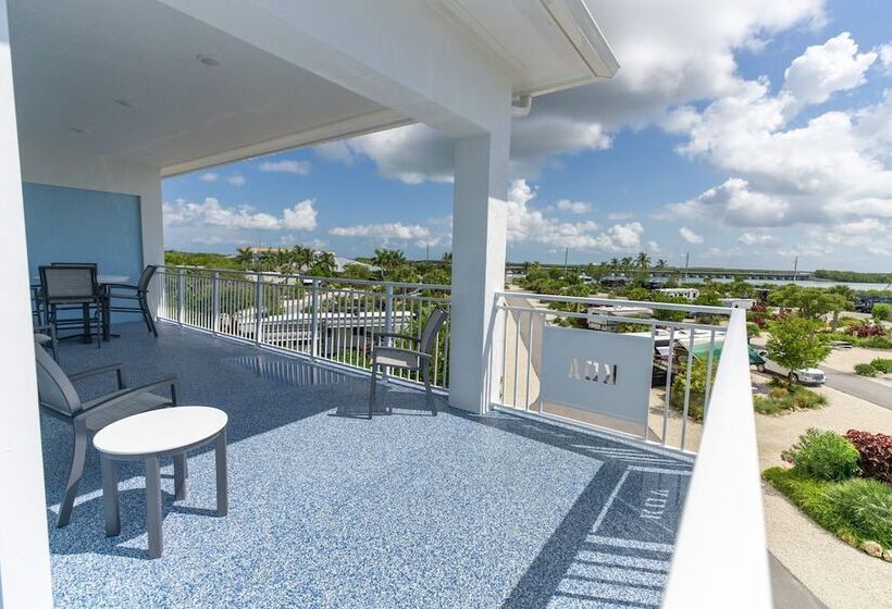 Sugarloaf Key Hotel At Koa Resort