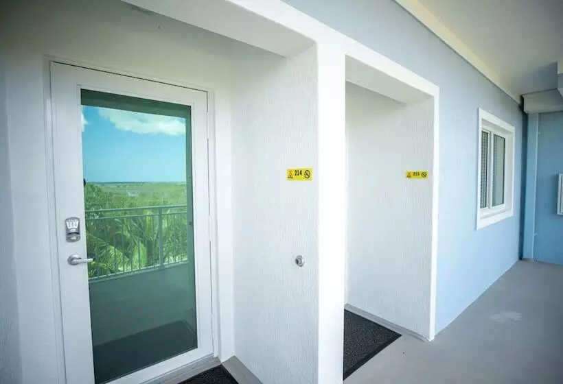 Sugarloaf Key Hotel At Koa Resort