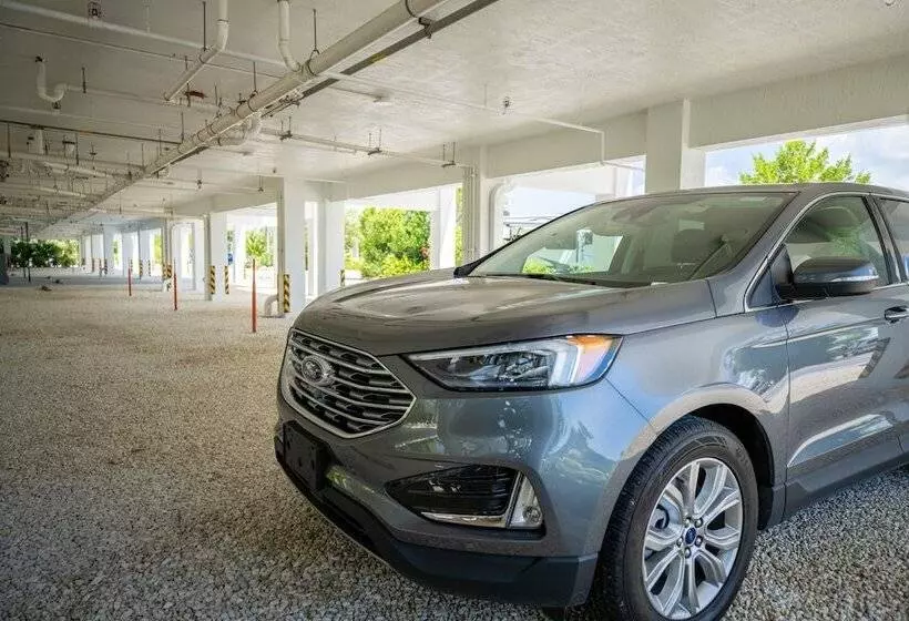 Sugarloaf Key Hotel At Koa Resort