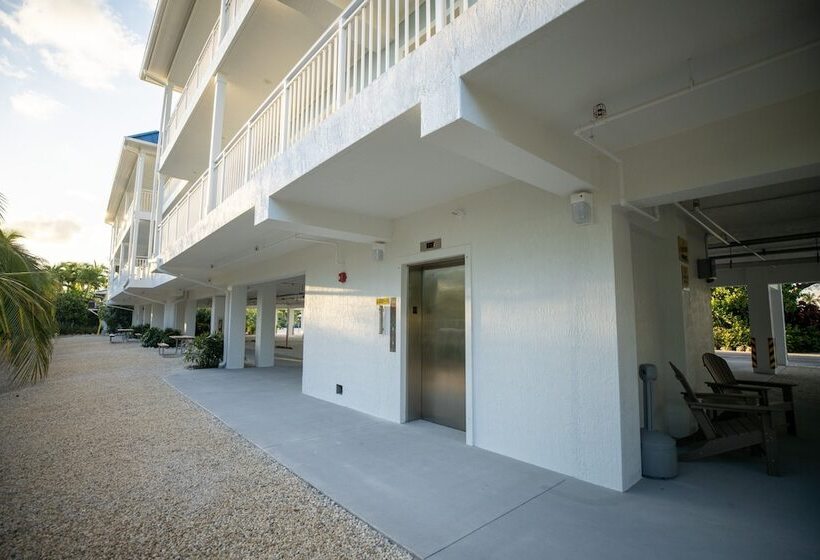 Sugarloaf Key Hotel At Koa Resort