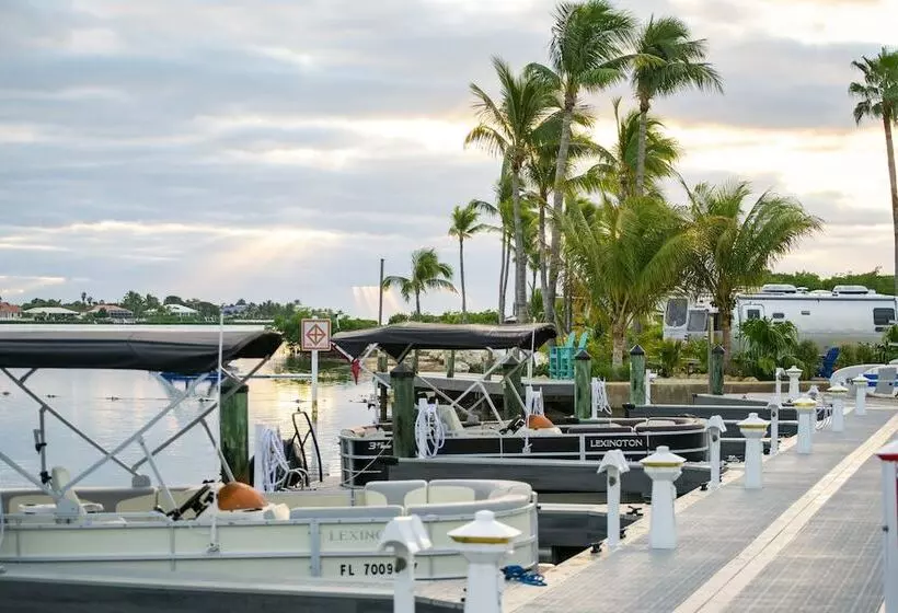 Sugarloaf Key Hotel At Koa Resort