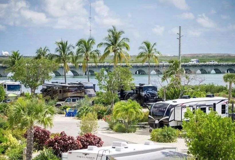 Sugarloaf Key Hotel At Koa Resort