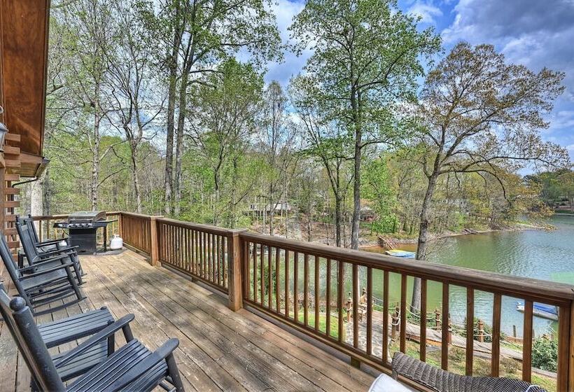 Lakeside Lodge By Avantstay Hot Tub + Dock